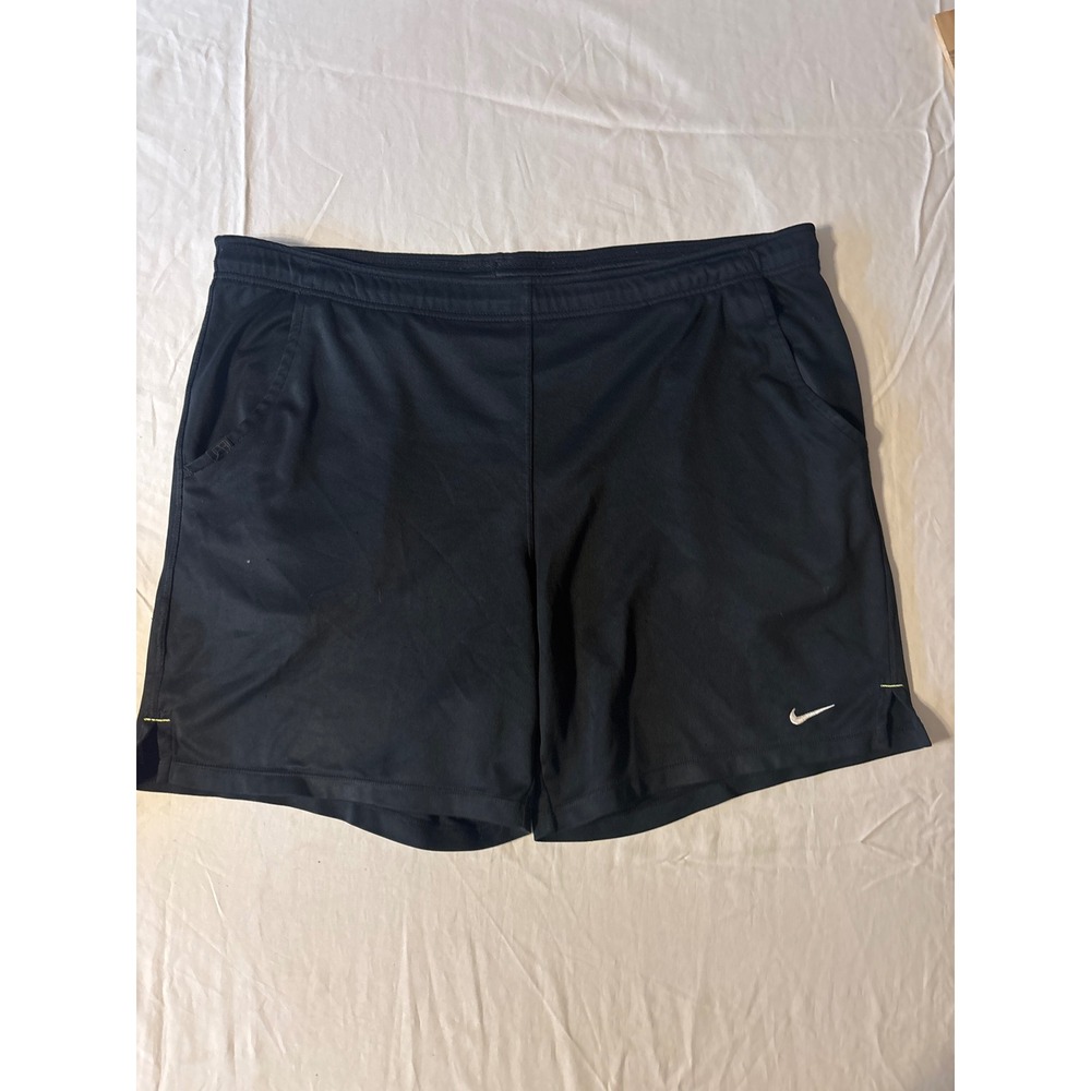 Nike Athletic Shorts Mens XL Black Good Elastic Waist Pockets Swoosh Logo